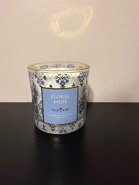 Luxury Scented Candle - Blue